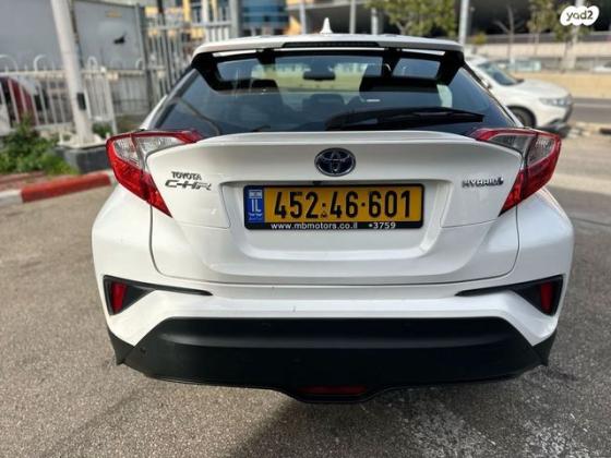 טויוטה C-HR City הייבריד אוט' 1.8 (98 כ"ס) בנזין 2018 למכירה בחיפה