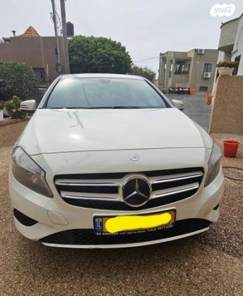 מרצדס A-Class A180 Style אוט' 1.6 (122 כ"ס) בנזין 2015 למכירה במגאר