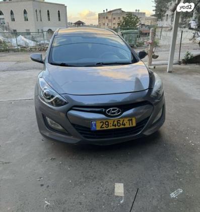 יונדאי i30 Inspire סטיישן אוט' 1.6 (135 כ"ס) בנזין 2013 למכירה ברמת גן