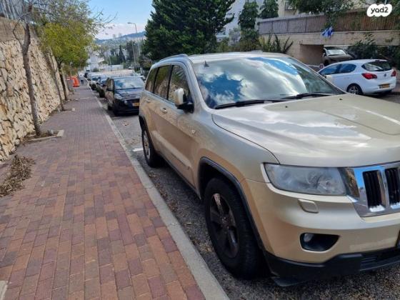 ג'יפ / Jeep גרנד צ'ירוקי 4X4 Laredo אוט' 3.6 (282 כ''ס) בנזין 2012 למכירה בחיפה