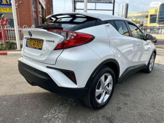 טויוטה C-HR City הייבריד אוט' 1.8 (98 כ"ס) בנזין 2018 למכירה בחיפה