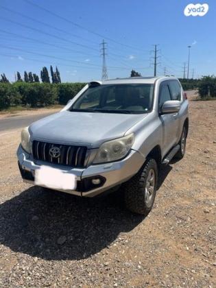 טויוטה לנד קרוזר קצר 4X4 Select 60th אוט' דיזל 3.0 (190 כ''ס) דיזל 2011 למכירה בכפר סבא