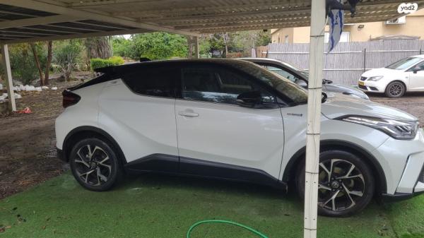 טויוטה C-HR Chic הייבריד אוט' 1.8 (98 כ"ס) בנזין 2020 למכירה בכפר אביב