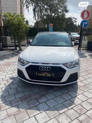 אאודי A1 Sportback Comfort אוט' 1.0 (110 כ''ס) בנזין 2021 למכירה בלוד