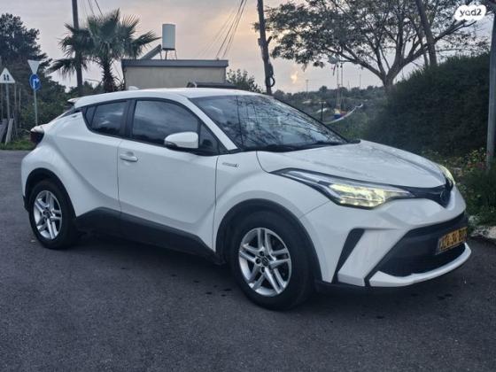 טויוטה C-HR City הייבריד אוט' 1.8 (98 כ"ס) בנזין 2020 למכירה בכפר סבא