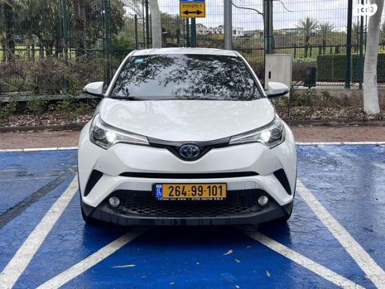 טויוטה C-HR Lounge הייבריד אוט' 1.8 (98 כ''ס) בנזין 2018 למכירה בכפר סבא