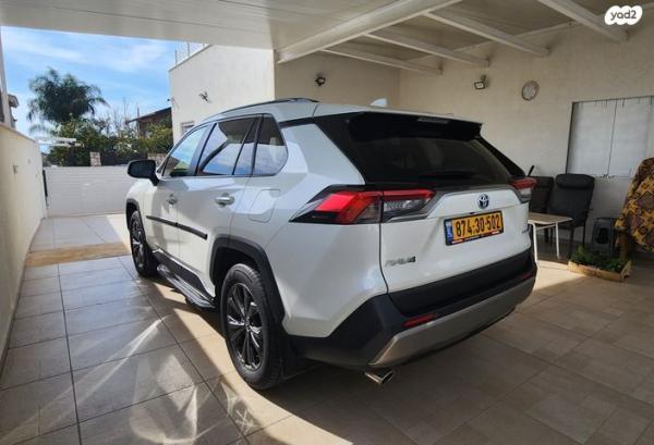 טויוטה RAV4 הייבריד 4X4 E-xclusive הייבריד אוט' 2.5 (178 כ''ס) בנזין 2022 למכירה באליפלט