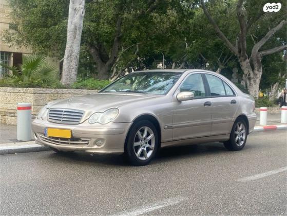 מרצדס C-Class C200K Classic אוט' 1.8 (163 כ''ס) בנזין 2005 למכירה בחיפה