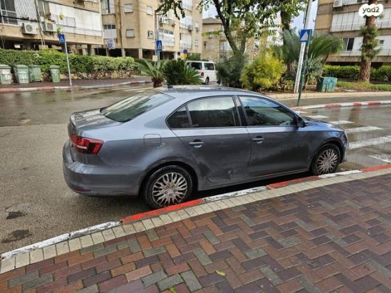 פולקסווגן ג'טה Trendline אוט' 1.2 (105 כ"ס) בנזין 2016 למכירה בפתח תקווה