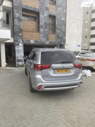 מיצובישי אאוטלנדר PHEV 4X4 Luxury הייבריד אוט' 5 מק' 2.0 (121 כ"ס) היברידי חשמל / בנזין 2017 למכירה בחולון