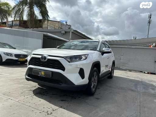 טויוטה RAV4 הייבריד Basis הייבריד אוט' 2.5 (178 כ''ס) בנזין 2022 למכירה בראשון לציון