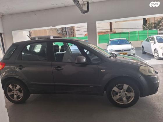 סוזוקי SX4 GLX-HB הצ'בק אוט' 1.6 (119 כ''ס) בנזין 2010 למכירה בתל אביב יפו