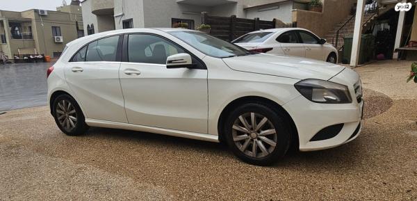 מרצדס A-Class A180 Style אוט' 1.6 (122 כ"ס) בנזין 2015 למכירה במגאר