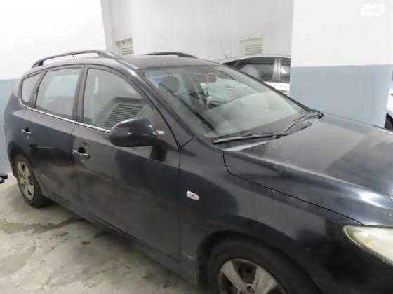 יונדאי i30CW Inspire סטיישן אוט' 1.6 (126 כ''ס) בנזין 2011 למכירה בירושלים