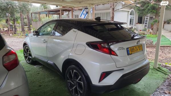 טויוטה C-HR Chic הייבריד אוט' 1.8 (98 כ"ס) בנזין 2020 למכירה בכפר אביב