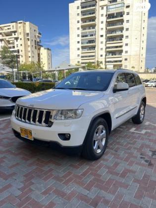 ג'יפ / Jeep גרנד צ'ירוקי 4X4 Laredo אוט' 3.6 (282 כ''ס) בנזין 2011 למכירה בחולון