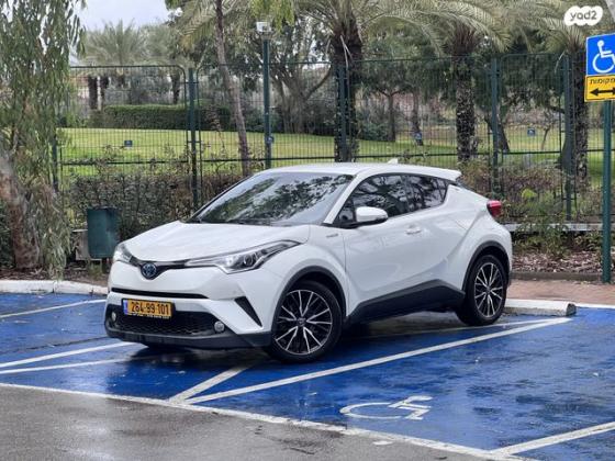 טויוטה C-HR Lounge הייבריד אוט' 1.8 (98 כ''ס) בנזין 2018 למכירה בכפר סבא