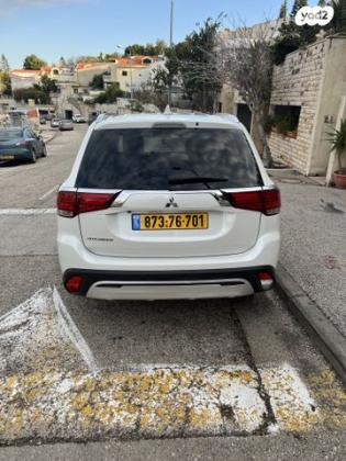 מיצובישי אאוטלנדר Instyle אוט' 7 מק' 2.0 (150 כ"ס) בנזין 2020 למכירה בחיפה