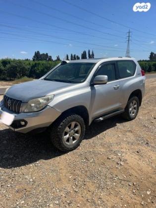 טויוטה לנד קרוזר קצר 4X4 Select 60th אוט' דיזל 3.0 (190 כ''ס) דיזל 2011 למכירה בכפר סבא