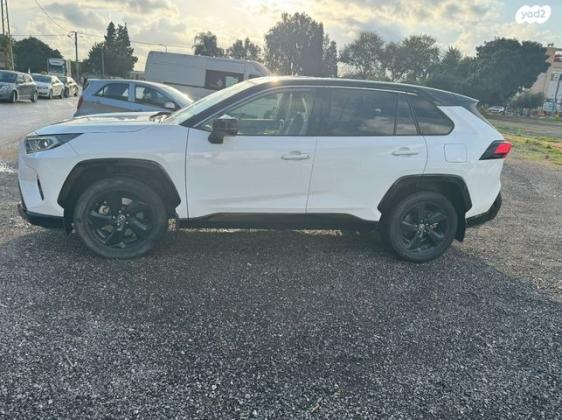 טויוטה RAV4 ארוך 4X4 Explore אוט' 2.0 (175 כ''ס) בנזין 2019 למכירה בחדרה