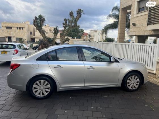 שברולט קרוז LS סדאן אוט' 1.6 (124 כ"ס) בנזין 2011 למכירה בנהריה