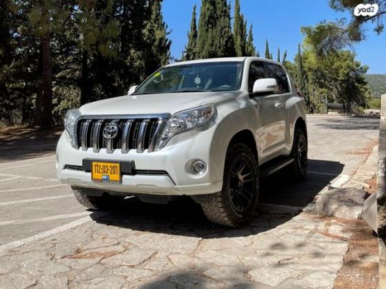 טויוטה לנד קרוזר קצר 4X4 Luxury אוט' דיזל 2.8 (177 כ"ס) דיזל 2018 למכירה בעפולה