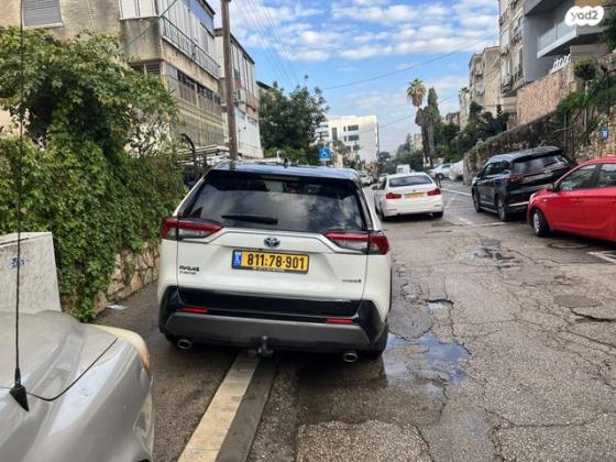 טויוטה RAV4 הייבריד E-motion הייבריד אוט' 2.5 (178 כ''ס) בנזין 2019 למכירה בחיפה