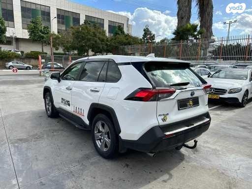 טויוטה RAV4 הייבריד Basis הייבריד אוט' 2.5 (178 כ''ס) בנזין 2022 למכירה בראשון לציון