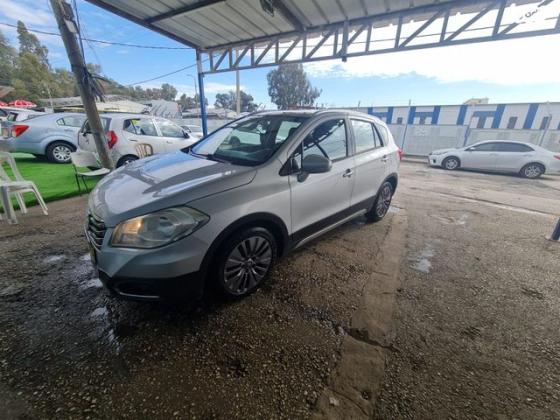 סוזוקי SX4 קרוסאובר GLX אוט' 1.6 (118 כ''ס) בנזין 2015 למכירה בנתניה