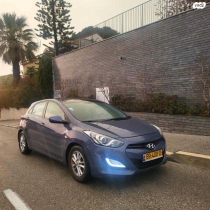 יונדאי i30 Premium אוט' 1.6 (135 כ''ס) בנזין 2012 למכירה בחיפה