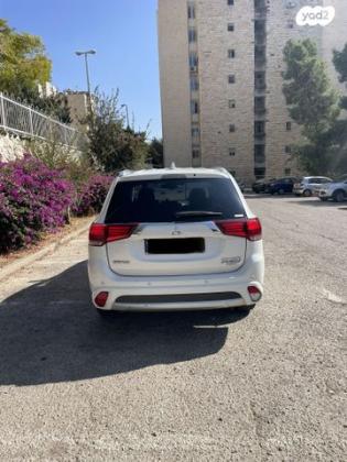 מיצובישי אאוטלנדר PHEV 4X4 Luxury הייבריד אוט' 5 מק' 2.0 (121 כ"ס) היברידי חשמל / בנזין 2018 למכירה בצור הדסה