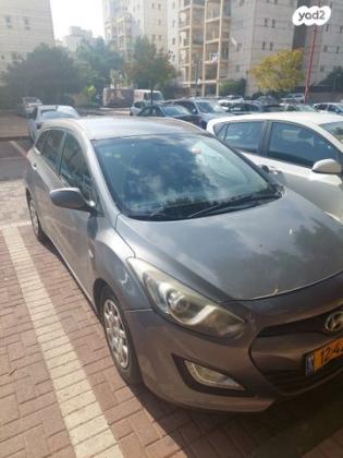 יונדאי i30 Inspire סטיישן אוט' 1.6 (135 כ"ס) בנזין 2013 למכירה ברחובות