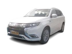 מיצובישי אאוטלנדר PHEV 4X4 Luxury הייבריד אוט' 5 מק' 2.4 (135 כ''ס) ה