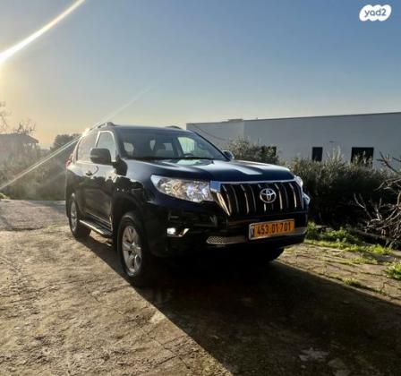 טויוטה לנד קרוזר קצר 4X4 Luxury אוט' דיזל 2.8 (177 כ"ס) דיזל 2018 למכירה בחיפה