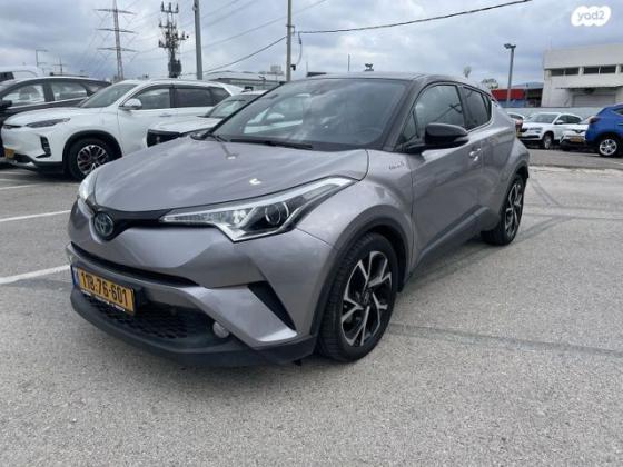 טויוטה C-HR Chic הייבריד אוט' 1.8 (98 כ"ס) בנזין 2018 למכירה ב