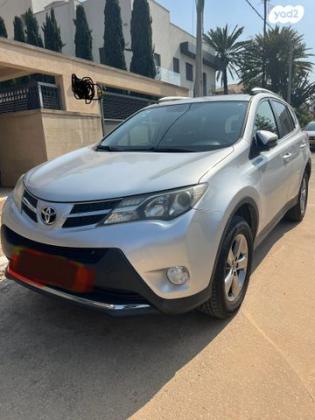 טויוטה RAV4 ארוך 4X4 Premium אוט' 2.0 (151 כ''ס) בנזין 2015 למכירה בחדרה