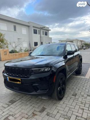 ג'יפ / Jeep גרנד צ'ירוקי 4X4 Altitude אוט' 5 מק' 3.6 (295 כ''ס) בנזין 2022 למכירה בפרדס חנה כרכור