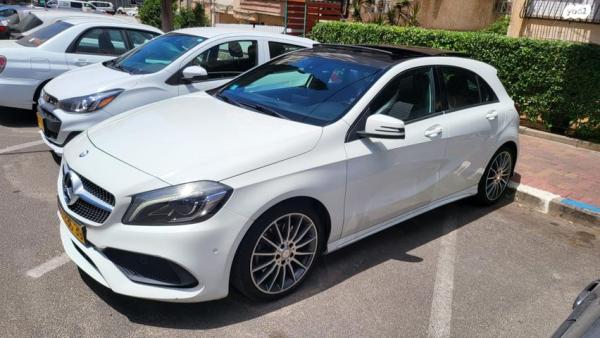 מרצדס A-Class A250 AMG FL אוט' 2.0 (211 כ''ס) בנזין 2016 למכירה ברמת גן