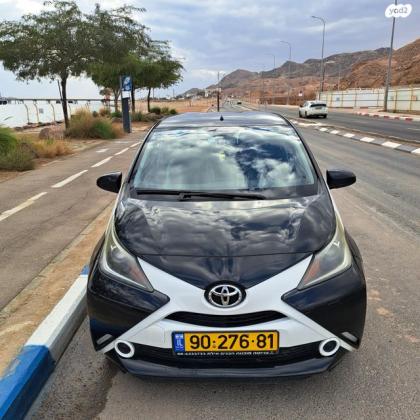 טויוטה אייגו (AYGO) X-Play אוט' 1.0 (69 כ"ס) בנזין 2017 למכירה באילת