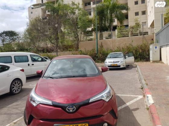 טויוטה C-HR City הייבריד אוט' 1.8 (98 כ"ס) בנזין 2017 למכירה בתל אביב יפו