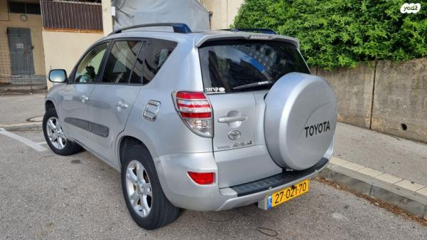 טויוטה RAV4 ארוך 4X4 Premium אוט' 2.0 (158 כ''ס) בנזין 2009 למכירה בחיפה