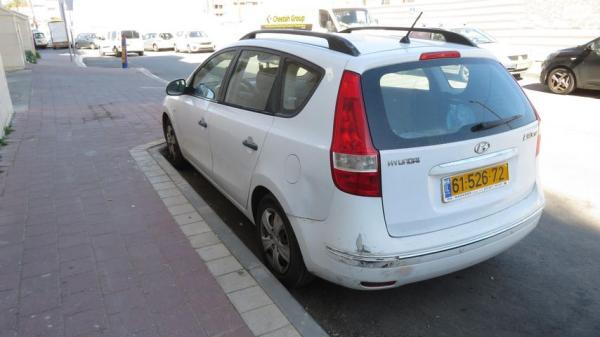 יונדאי i30CW Inspire סטיישן אוט' 1.6 (126 כ''ס) בנזין 2010 למכירה בבני ברק