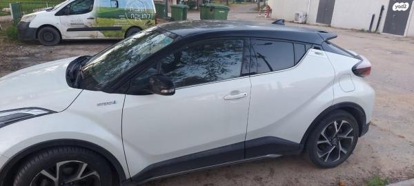 טויוטה C-HR Chic הייבריד אוט' 1.8 (98 כ"ס) בנזין 2019 למכירה בשדרות