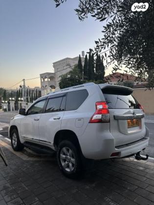 טויוטה לנד קרוזר ארוך 4X4 Luxury אוט' דיזל 7 מק' 2.8 (177 כ"ס) דיזל 2017 למכירה בחדרה