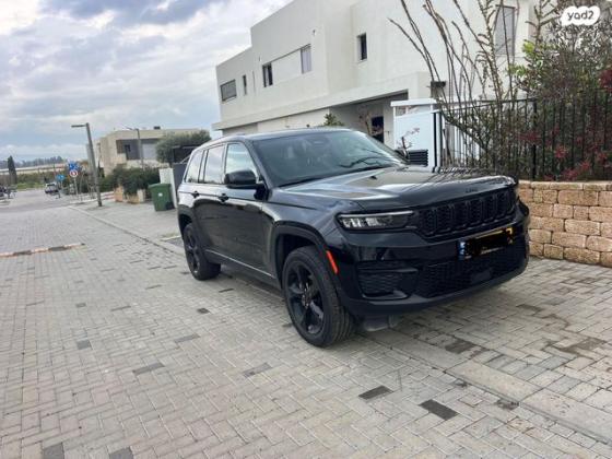 ג'יפ / Jeep גרנד צ'ירוקי 4X4 Altitude אוט' 5 מק' 3.6 (295 כ''ס) בנזין 2022 למכירה בפרדס חנה כרכור