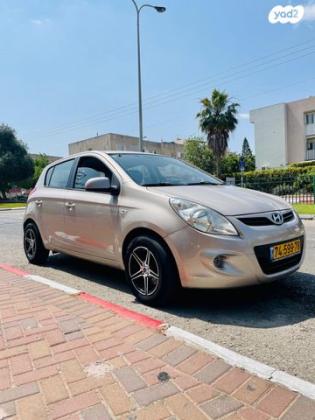 יונדאי i20 Inspire אוט' 1.4 (100 כ"ס) [2009-2015] בנזין 2012 למכירה בחדרה