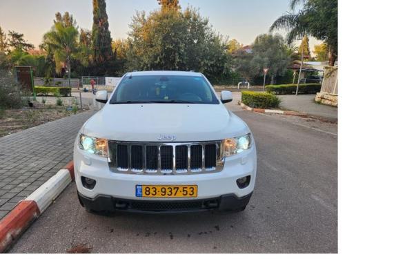 ג'יפ / Jeep גרנד צ'ירוקי 4X4 Laredo אוט' 3.6 (282 כ''ס) בנזין 2013 למכירה באביאל