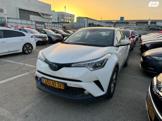 טויוטה C-HR Club הייבריד אוט' 1.8 (98 כ''ס) בנזין 2018 למכירה בראשון לציון