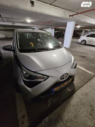 טויוטה אייגו (AYGO) X Tss אוט' 1.0 (72 כ''ס) בנזין 2020 למכירה בפתח תקווה