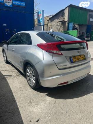 הונדה סיוויק האצ'בק החדשה Sport Design אוט' 1.8 (142 כ''ס) בנזין 2013 למכירה במעלה אדומים